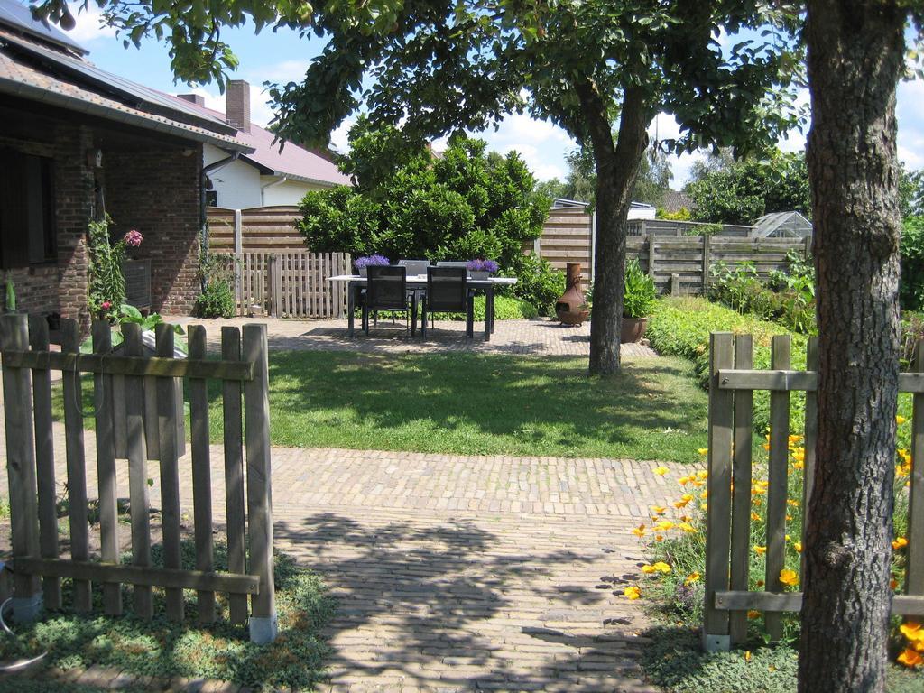 B&B Huize Bex Neerpelt Exterior foto